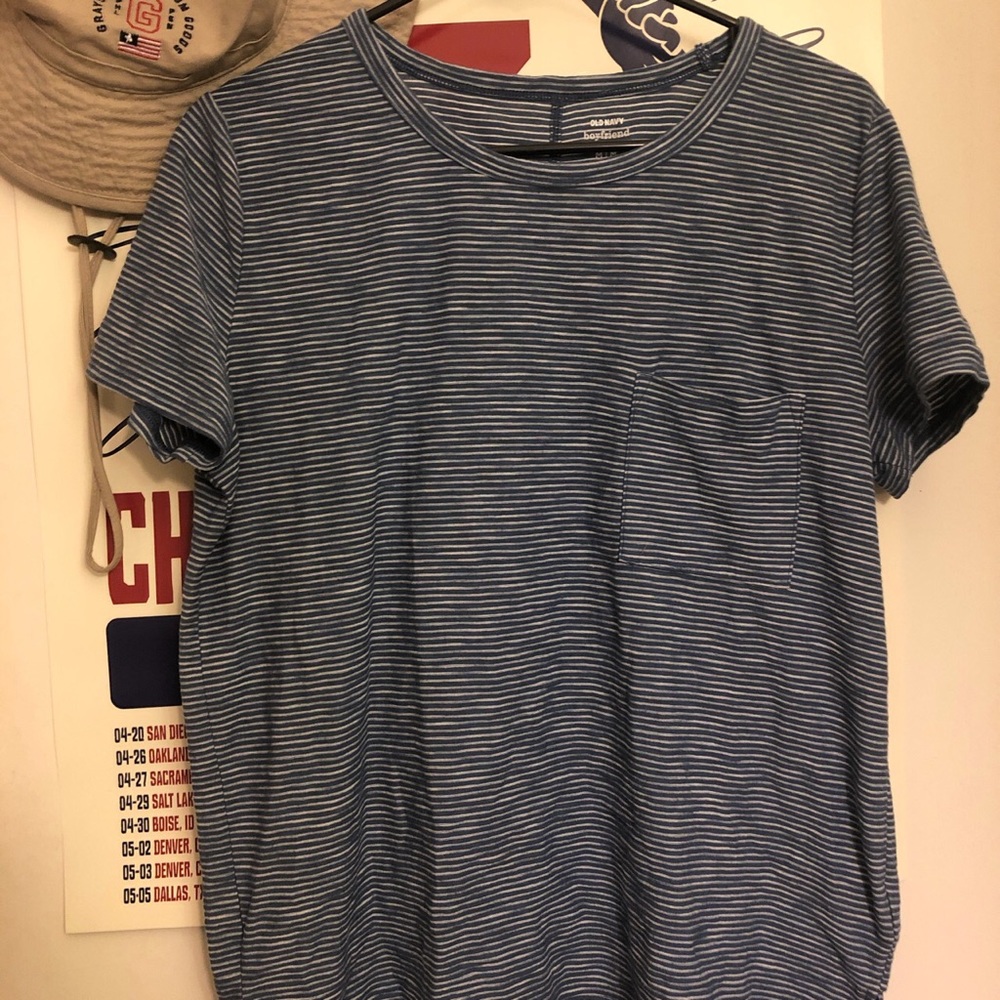 old navy shirt